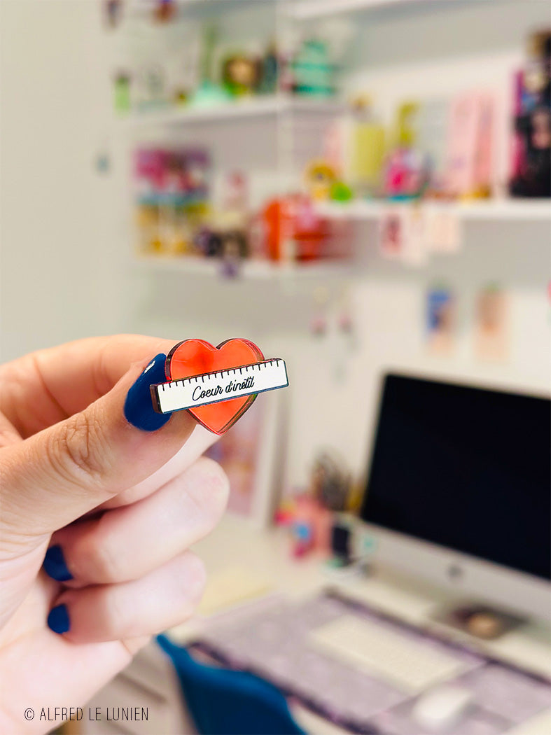Pin's | Coeur d'instit