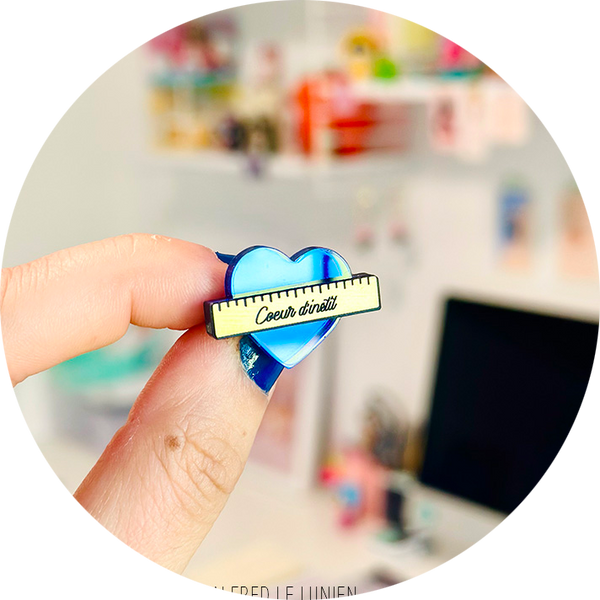 Pin's | Coeur d'instit